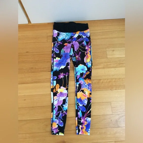 Running bare leggings ✨ - Picture 2 of 4